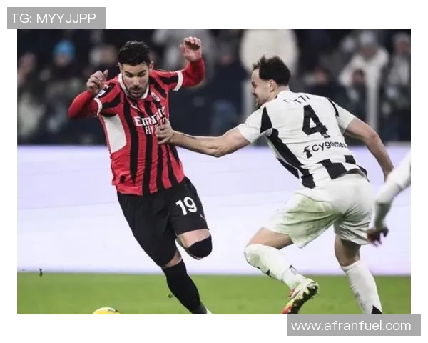 AC米兰友谊赛大胜那不勒斯五球逆转引发争议判罚全场沸腾 AC米兰友谊赛大胜那不勒斯五球逆转引发争议判罚全场沸腾